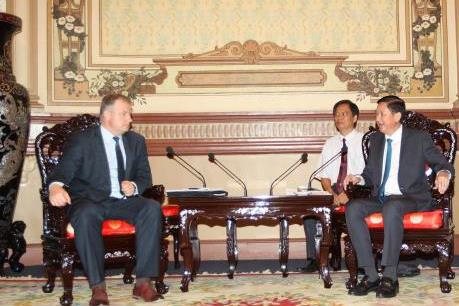 Belarus muốn đầu tư trong lĩnh vực giao thông công cộng ở Tp. Hồ Chí Minh