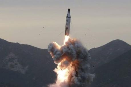 Quốc hội Mỹ thông qua gói cứu trợ thiên tai trị giá 36,5 tỷ USD