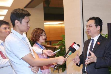 Kỳ họp thứ 4, Quốc hội khóa XIV: Thảo luận về dự án Luật Quy hoạch.