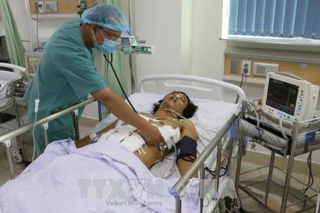 Cứu sống bệnh nhân bị đâm rách tim, thủng phổi, gan, dạ dày