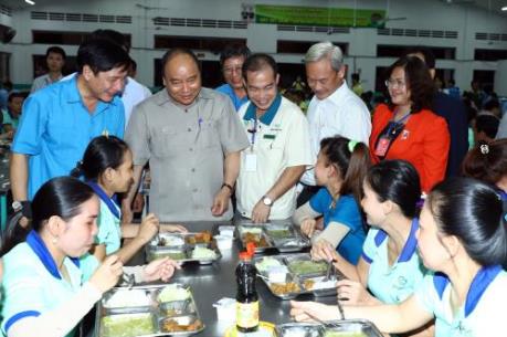 Thủ tướng Nguyễn Xuân Phúc đối thoại với công nhân tại Đồng Nai