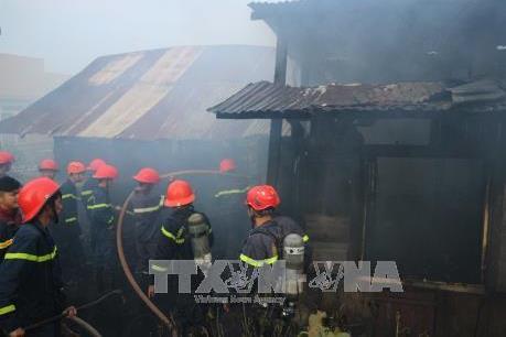 Hỏa hoạn thiêu rụi một nhà gỗ tại Đà Lạt