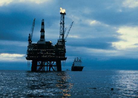 WB dự báo giá dầu mỏ có thể lên 56 USD/thùng vào năm 2018