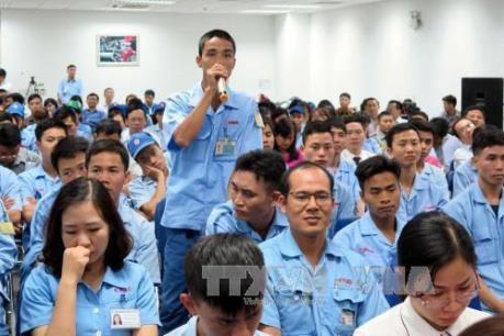 Công nhân lớn tuổi chịu thiệt khi xin nghỉ việc tự nguyện