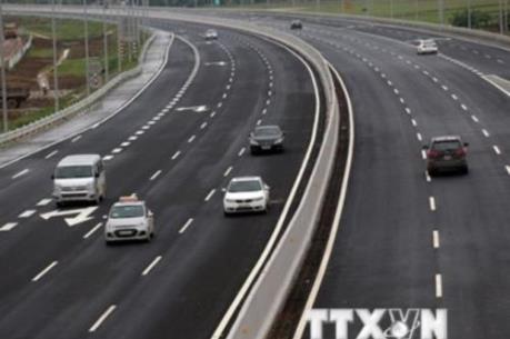Những vấn đề đặt ra khi đầu tư đường bộ cao tốc Bắc - Nam