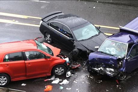 Canada: Tai nạn liên hoàn giữa 14 xe ô tô trên cao tốc 