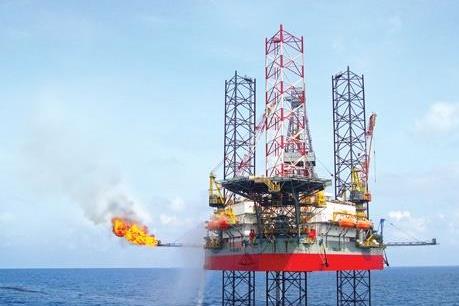 Ngành dầu khí ứng phó khẩn cấp trước cơn bão số 12