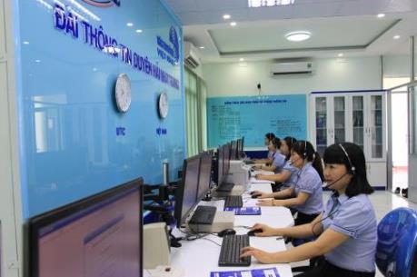 24 thuyền viên đang bị nạn trên đường đi của tâm bão số 12