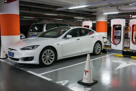 Tesla vẫn “đau đầu” trong việc tăng sản lượng mẫu xe Model 3