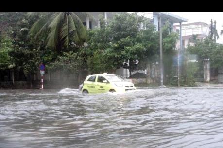 Hoa Kỳ hỗ trợ Việt Nam khắc phục hậu quả bão số 12 và phòng chống thiên tai