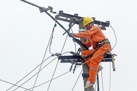 Bão số 12: EVN đã khôi phục các đường dây 220 kV bị ảnh hưởng