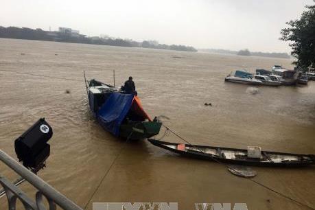 Dự báo thời tiết ngày mai 9/11: Xuất hiện vùng áp thấp gần Biển Đông