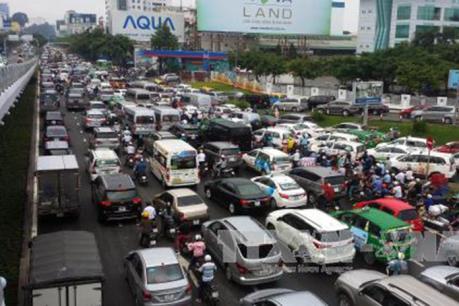 Giải quyết ùn tắc cho sân bay Tân Sơn Nhất: Nâng cấp sân bay vẫn chưa được “chốt lại”