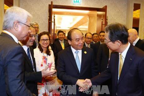 Thủ tướng Nguyễn Xuân Phúc gặp gỡ một số nhà đầu tư khu vực châu Á – Thái Bình Dương