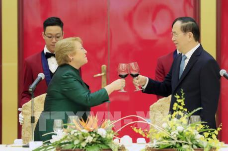 Chủ tịch nước Trần Đại Quang chủ trì Quốc yến chào mừng Tổng thống Chile thăm Việt Nam