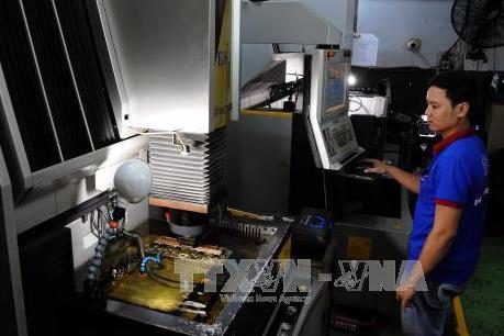 Đầu tư hơn 800 tỷ đồng vào cơ khí chính xác hỗ trợ công nghệ cao