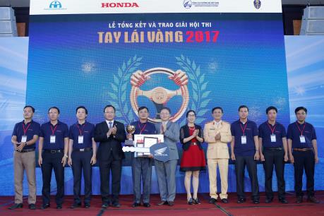 Chung kết “Hội thi tay lái vàng 2017” dành cho các giáo viên dạy lái ô tô