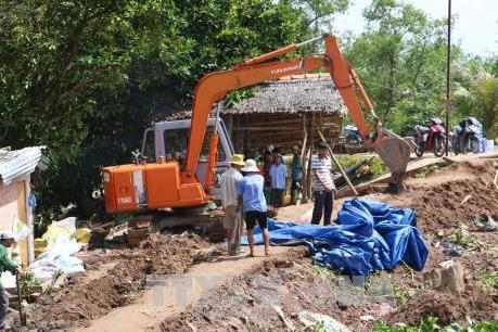 Bến Tre: Thêm 300m đê bao cồn Phú Đa bị vỡ, thiệt hại nhiều tỷ đồng   
