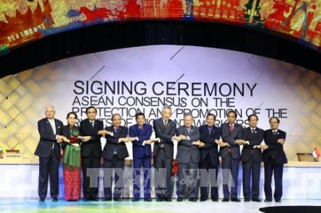 Tổng thống Philippines: ASEAN+3 là nền tảng vững chắc cho Cộng đồng Kinh tế Đông Á