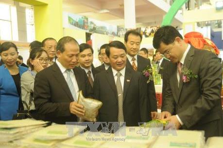 Gần 260 triệu USD giá trị hợp đồng được ký tại Hội chợ Thương mại Quốc tế Việt-Trung