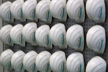 Siemens sẽ cắt giảm gần 7.000 việc làm