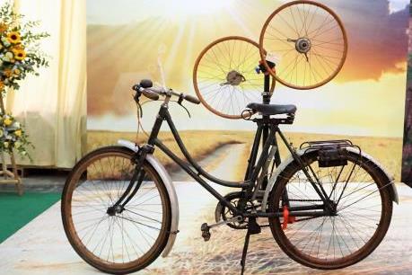 Loạt xe đạp độc và lạ giá bằng xe ô tô tại Vietnam Cycle 2017