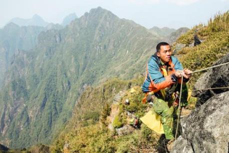 Du lịch xanh- hãy bắt đầu từ việc nhặt một mẩu rác