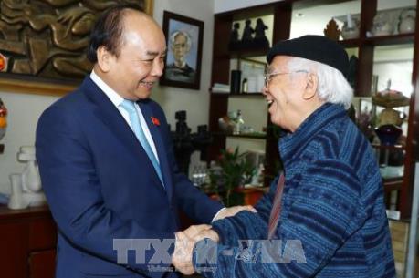 Thủ tướng Nguyễn Xuân Phúc thăm hỏi, chúc mừng các nhà giáo nhân dịp 20/11