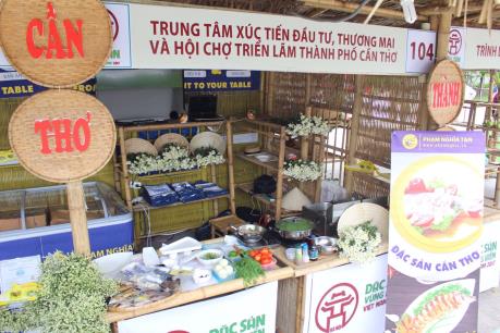 Nhiều sản phẩm độc đáo tại Hội chợ đặc sản vùng miền Việt Nam năm 2017