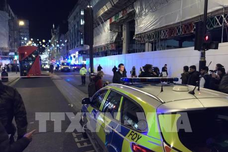 Anh: Nổ súng tại ga tàu điện ngầm ở London