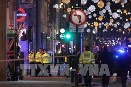 Anh: Báo động toàn bộ khu vực gần ga tàu điện ngầm Oxford Circus sau vụ nổ súng