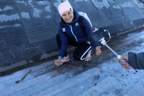 Sương muối phủ trắng đỉnh Fansipan