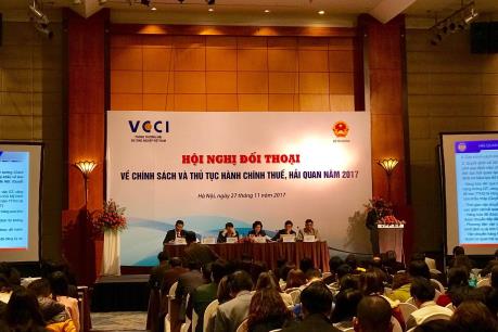 Bộ Tài chính đối thoại với doanh nghiệp về chính sách thuế, hải quan