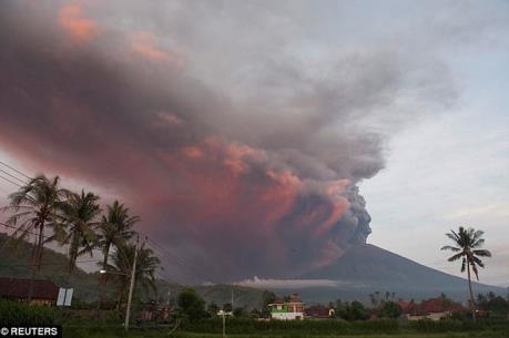 Đại sứ quán Việt Nam tại Indonesia khuyến cáo công dân sớm rời đảo Bali