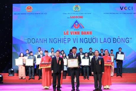 PVFCCo lần thứ 3 được vinh danh “Doanh nghiệp vì người lao động” 