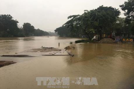 Cảnh báo: Lũ trên các sông ở miền Trung tiếp tục diễn biến phức tạp