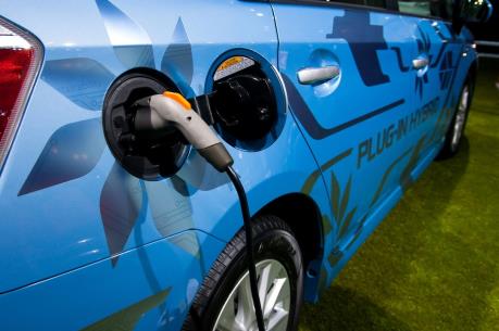 Trung Quốc gia hạn chính sách ưu đãi thuế với ô tô năng lượng mới