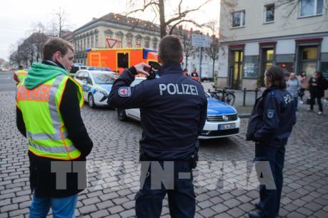 Lại thêm một tòa nhà ở Đức phải sơ tán do bưu kiện khả nghi