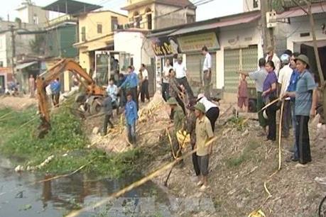 Hà Nội huy động sức dân khắc phục ô nhiễm môi trường ao, hồ