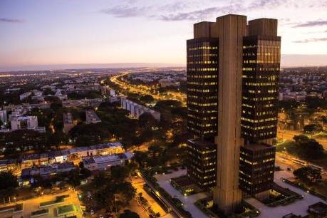 Brazil giảm lãi suất xuống mức thấp kỷ lục