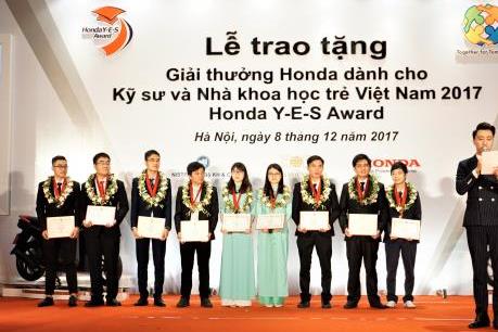 Honda trao giải thưởng cho các kỹ sư và nhà khoa học trẻ Việt Nam