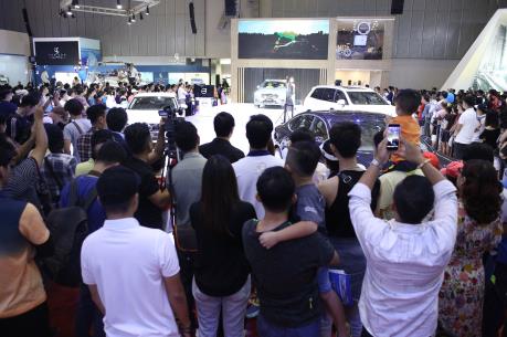 Sức tiêu thụ toàn thị trường ô tô năm 2017 khó đạt như dự báo