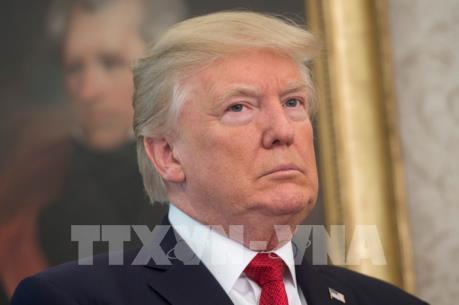 Tổng thống Mỹ Donald Trump ký Đạo luật Cấp phép Quốc phòng