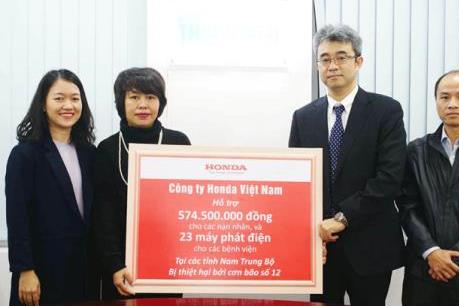 Honda Việt Nam hỗ trợ người dân các tỉnh Nam Trung bộ bị thiệt hại do bão
