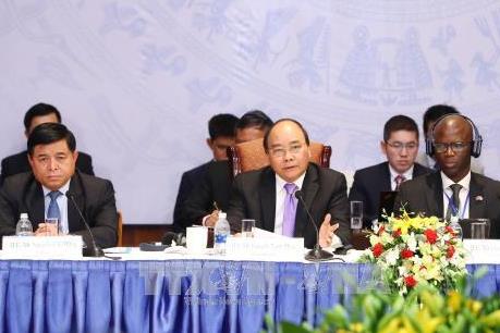 Thủ tướng Nguyễn Xuân Phúc: Nâng cao năng suất để vượt qua bẫy thu nhập trung bình