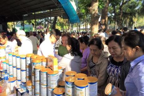 Vinamilk tiếp tục hành trình chăm sóc sức khỏe người cao tuổi