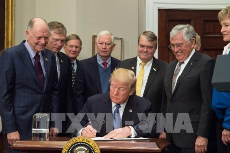 Kinh tế Mỹ liệu có “cất cánh” sau giảm thuế? (Phần 2)