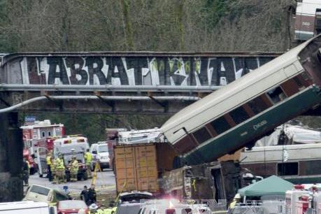 Mỹ: Hơn 80 người thương vong trong vụ tai nạn đường sắt thảm khốc