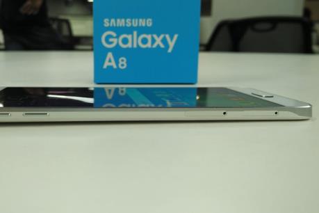 Bộ đôi Galaxy A8  - siêu phẩm mỏng nhất của Samsung