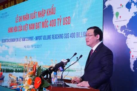 Tổng kim ngạch xuất nhập khẩu hàng hóa của Việt Nam tăng gấp 4 lần